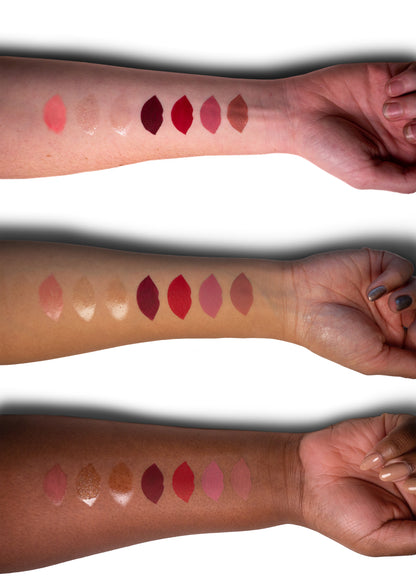 Lip Gloss & Liquid Lipstick swatches op armen by DUTCH. Cosmetx. 